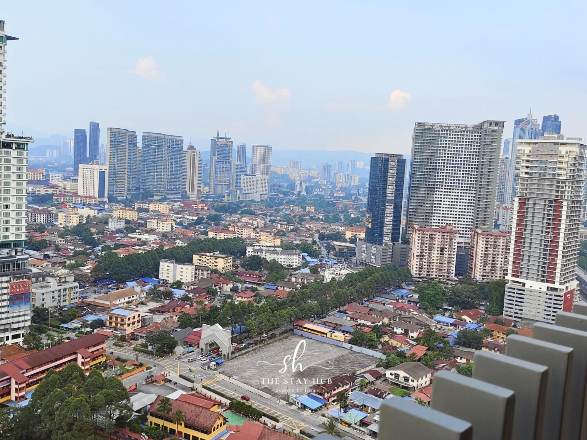 쿠알라룸푸르 The Luxe Klcc View Sky Pool 아파트 외부 사진
